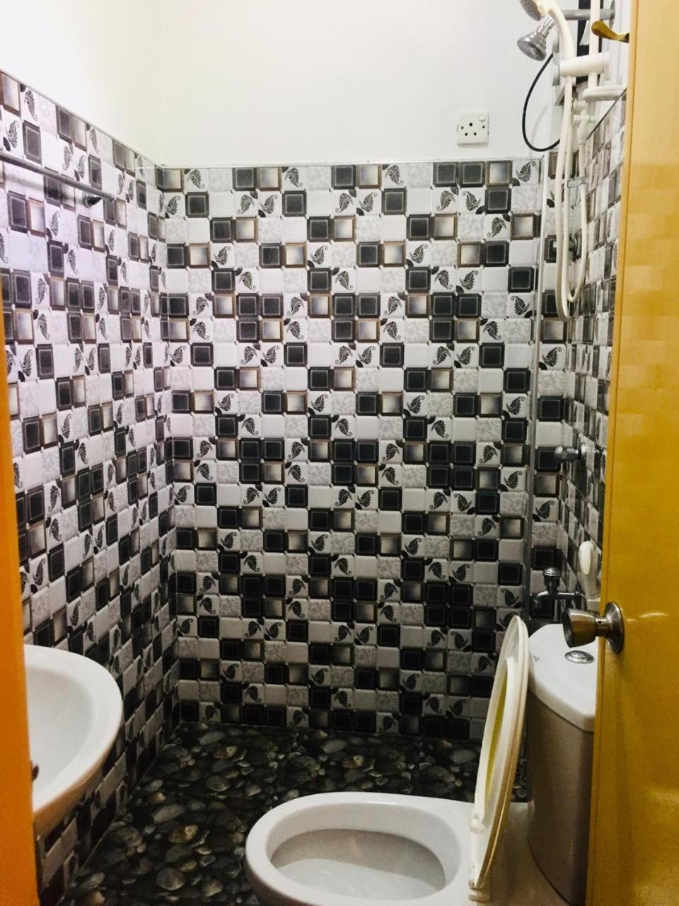 Parakum Rest Rooms ポロンナルワ 部屋 写真